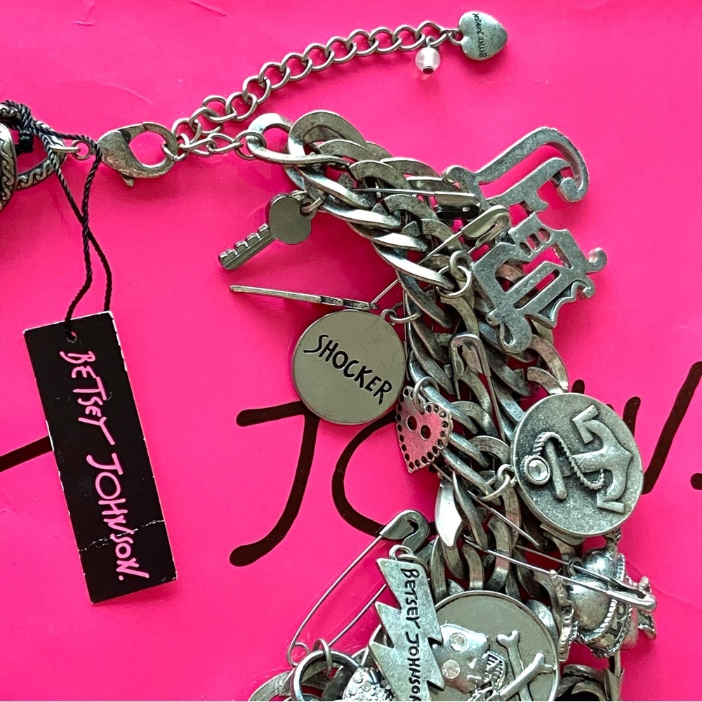 VINTAGE BETSEY JOHNSON Black Label Statement Charms Chain Necklace - Picture 10 of 12